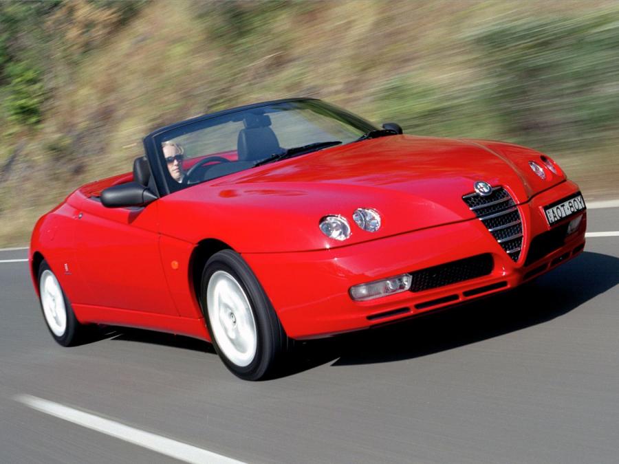  Alfa Romeo Spider (916S) 2003 года  (AU) (фото 5 из 28)